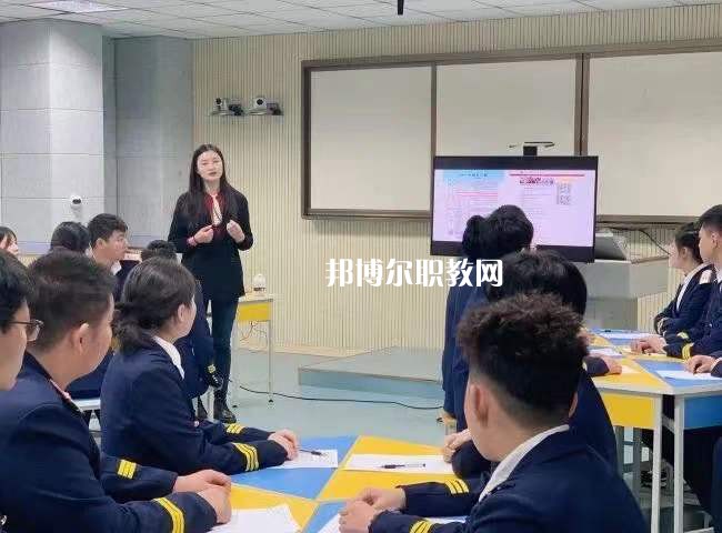江蘇省大港中等專業(yè)學(xué)校2022年學(xué)費(fèi)、收費(fèi)多少