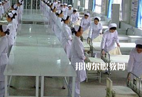 甘肅省中醫(yī)學(xué)校2022年報名條件、招生要求、招生對象