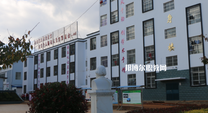 鹽源縣職業(yè)中學(xué)2022年報(bào)名條件、招生要求、招生對(duì)象