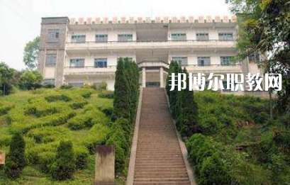 保山市昌寧縣職業(yè)技術(shù)學(xué)校2022年報(bào)名條件、招生要求、招生對(duì)象