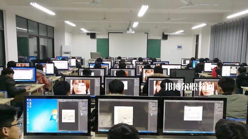 河北交通電視中等專業(yè)學(xué)校2022年學(xué)費、收費多少