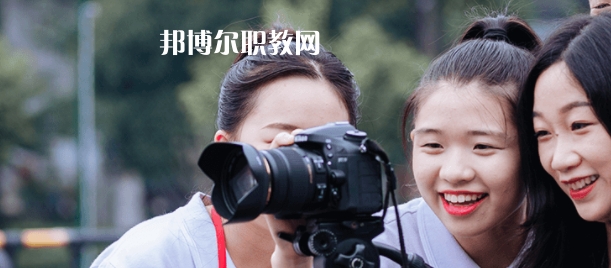 成都現(xiàn)代職業(yè)技術(shù)學(xué)校2022年報(bào)名條件、招生要求、招生對(duì)象