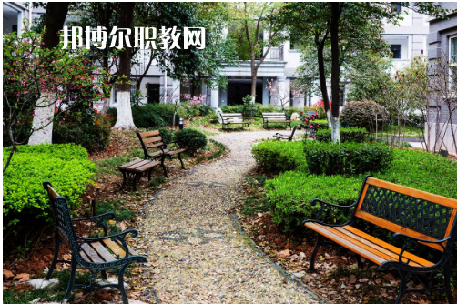 南京財(cái)經(jīng)高等職業(yè)技術(shù)學(xué)校2022年報(bào)名條件、招生要求、招生對(duì)象