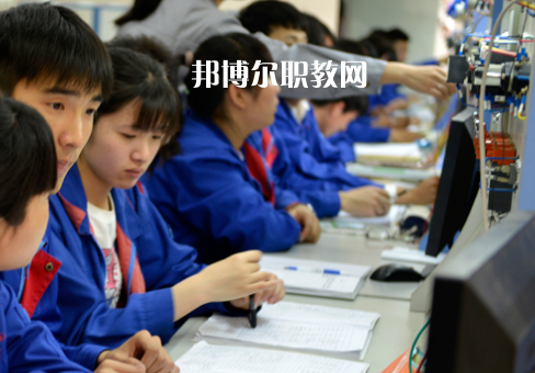 儀征技師學(xué)院2022年報(bào)名條件、招生要求、招生對(duì)象