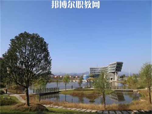 峨山縣職業(yè)高級中學2022年報名條件、招生要求、招生對象