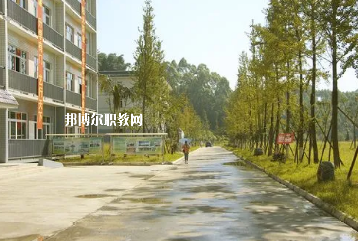 樂山嘉州衛(wèi)生職業(yè)學(xué)校怎么樣、好不好