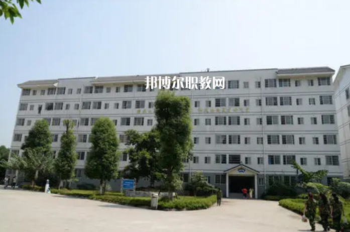 樂山旅游學(xué)校2022年報名條件、招生要求、招生對象