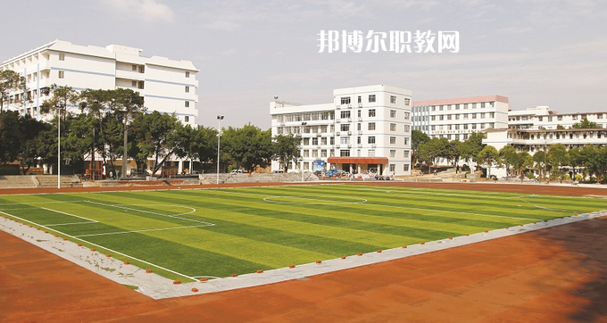 廣西工業(yè)技師學(xué)院2022年報(bào)名條件、招生要求、招生對象