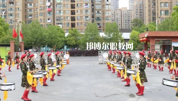 安徽合肥機(jī)電技師學(xué)院2022年報(bào)名條件、招生要求、招生對(duì)象