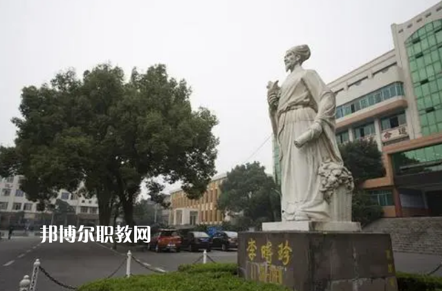 四川食品藥品學校怎么樣、好不好