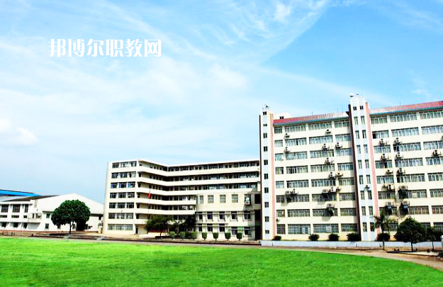 廣西交通運(yùn)輸學(xué)校2022年報(bào)名條件、招生要求、招生對(duì)象
