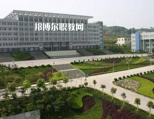 重慶萬州三峽服裝藝術(shù)學(xué)校2022年報名條件、招生要求、招生對象