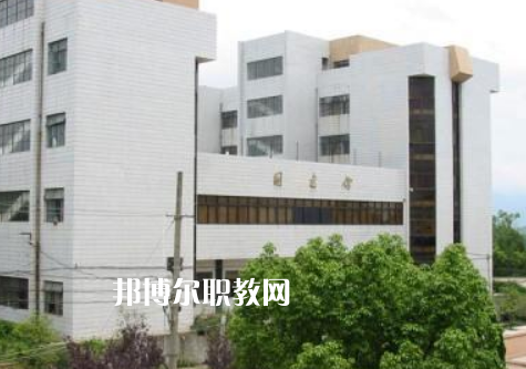 紅河州衛(wèi)生學校2022年報名條件、招生要求、招生對象