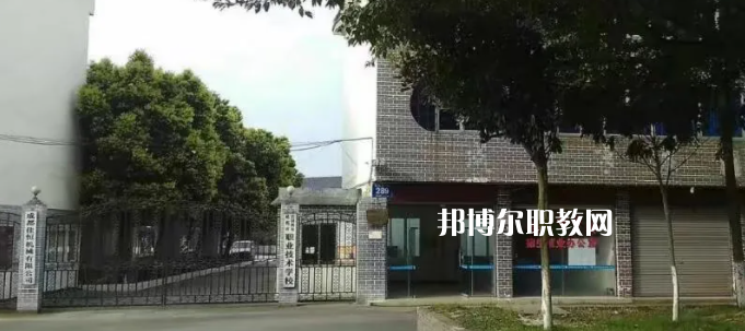 成都莊園機電職業(yè)技術(shù)學(xué)校怎么樣、好不好