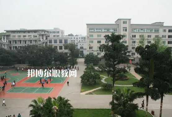 云南林業(yè)高級(jí)技工學(xué)校2022年學(xué)費(fèi)、收費(fèi)多少