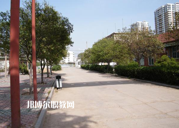 昭通衛(wèi)生學(xué)校2022年報名條件、招生要求、招生對象