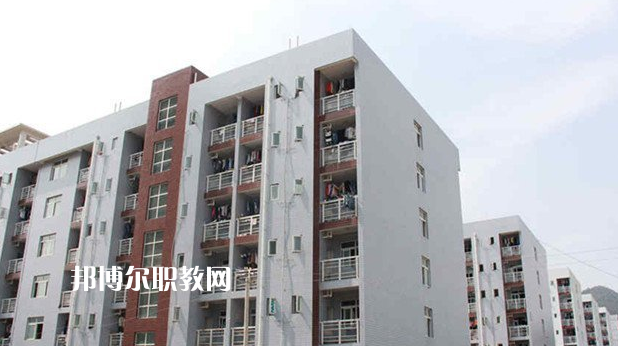 重慶黔江區(qū)民族職業(yè)教育中心2022年報名條件、招生要求、招生對象