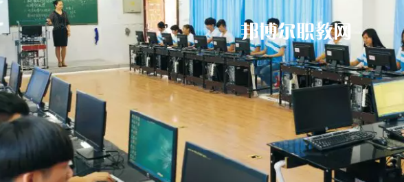 樂山市竹根職業(yè)中專學校2022年報名條件、招生要求、招生對象