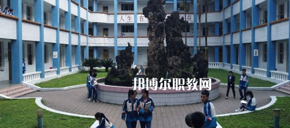 四川瀘州市江南職業(yè)中學(xué)校2022年學(xué)費(fèi)、收費(fèi)多少