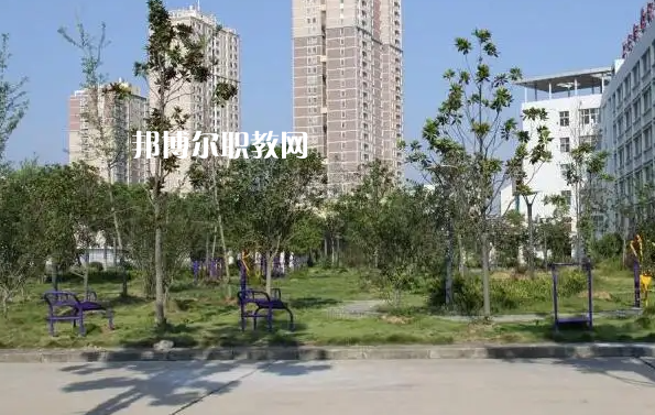 安陸中等職業(yè)技術學校2022年報名條件、招生要求、招生對象