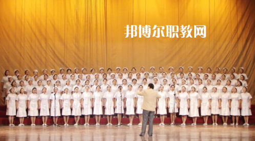 新疆石河子衛(wèi)生學(xué)校2022年報名條件、招生要求、招生對象