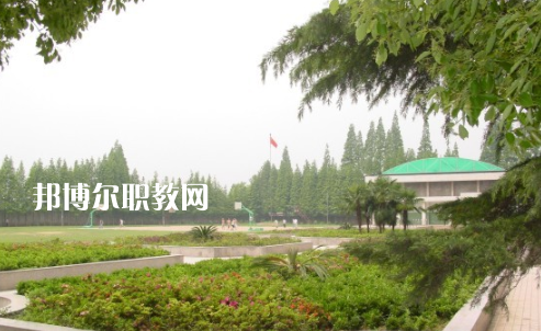 孝感高級技工學(xué)校2022年報名條件、招生要求、招生對象