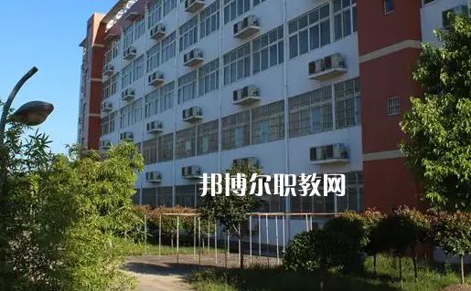 湖北現(xiàn)代技術(shù)學(xué)校2022年報名條件、招生要求、招生對象