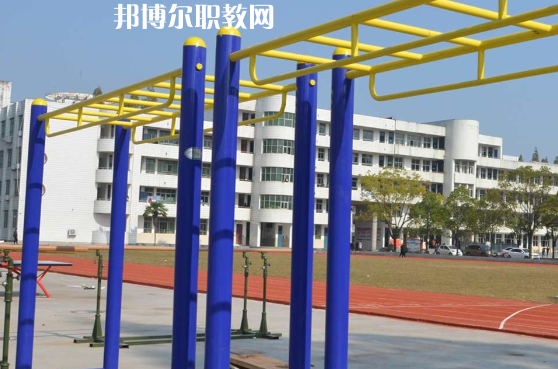 潛江職教中心2022年報名條件、招生要求、招生對象