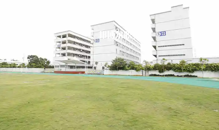 湖南醫(yī)藥衛(wèi)校2022年報名條件、招生要求、招生對象