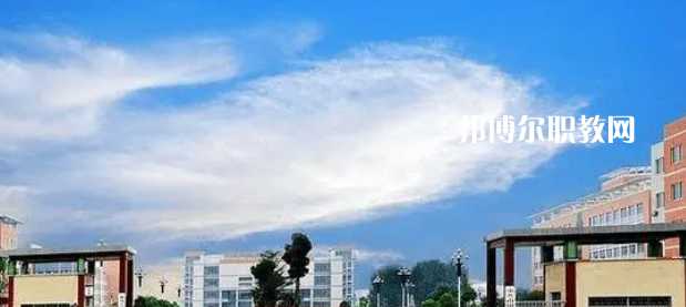 河南高職?？圃盒Ｅ琶?2強(qiáng)