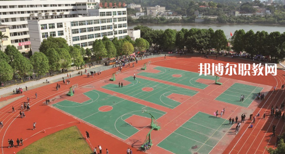 福建理工學(xué)校2023年學(xué)費(fèi)、收費(fèi)多少