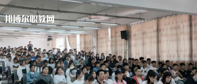 峨邊彝族自治縣職業(yè)高級中學(xué)校2023年學(xué)費、收費多少