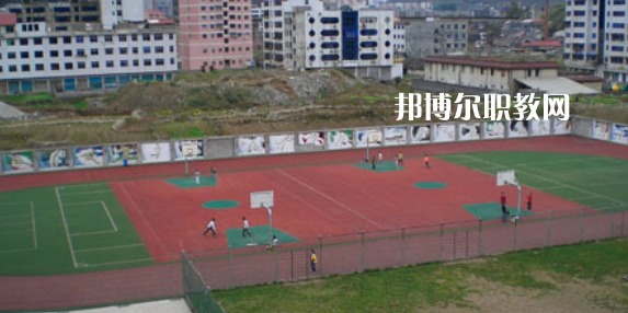 2023年萬(wàn)源市職業(yè)高級(jí)中學(xué)學(xué)費(fèi)、收費(fèi)多少