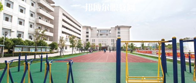 2023南京建康技工學(xué)校招生計(jì)劃 招生人數(shù)是多少(附要求、條件、對(duì)象)