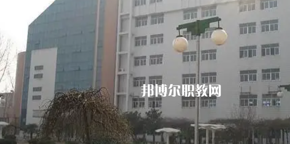 江蘇省淮安技師學(xué)院地址在哪里，哪個地區(qū)，哪個城市?