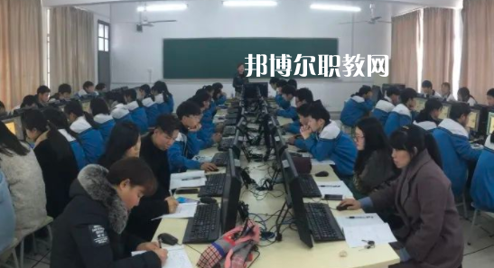 衢州市翔宇中等專業(yè)學(xué)校地址在哪里，哪個(gè)地區(qū)，哪個(gè)城市?