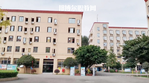 四川科華高級技工學校醫(yī)藥衛(wèi)生類對口高考班地址在哪里，哪個地區(qū)，哪個城市?