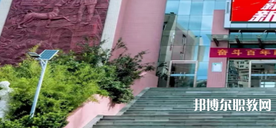 石家莊美術(shù)職業(yè)學(xué)校地址，乘車(chē)路線
