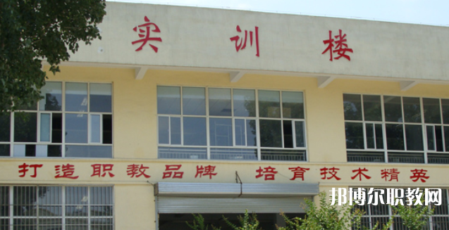 臨城縣職業(yè)技術(shù)教育中心地址，乘車路線