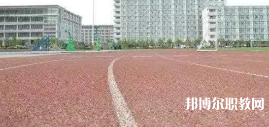 邢臺(tái)技師學(xué)院地址，乘車路線