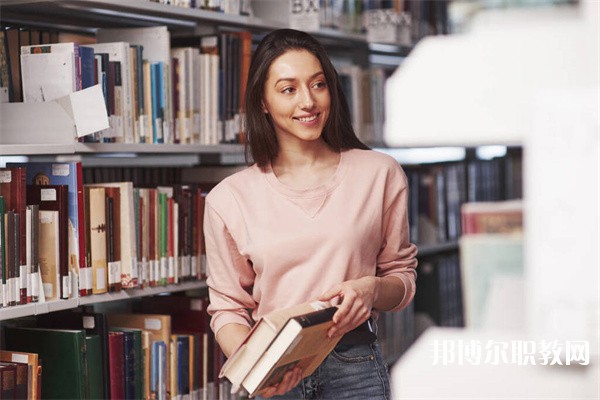 江蘇哪里的中職學(xué)校能讀視覺(jué)訓(xùn)練專業(yè)