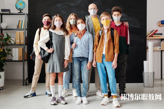 江蘇哪里的職業(yè)中學能讀客戶信息服務專業(yè)