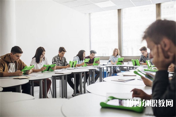 江蘇哪里的職業(yè)學校能讀建筑室內設計專業(yè)