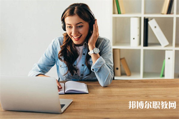 江蘇哪里的職業(yè)中學(xué)能讀美容與美發(fā)專業(yè)