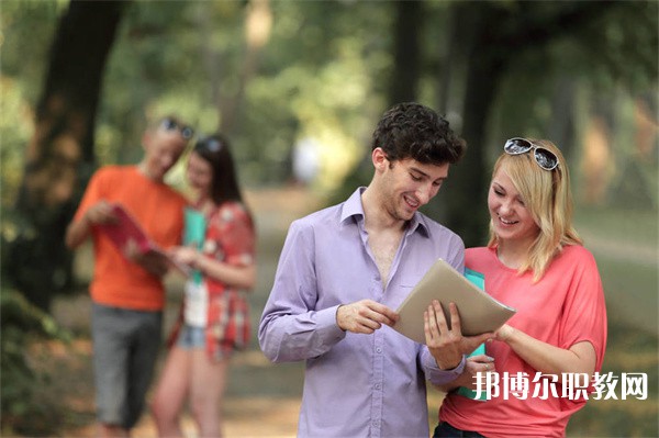 浙江哪里的職業(yè)學(xué)校能讀美發(fā)與形象設(shè)計(jì)專業(yè)