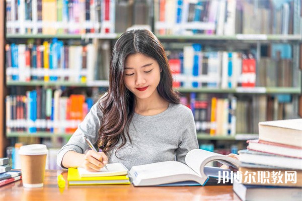 浙江哪里的職業(yè)學校能讀計算機媒體技術(shù)專業(yè)專業(yè)