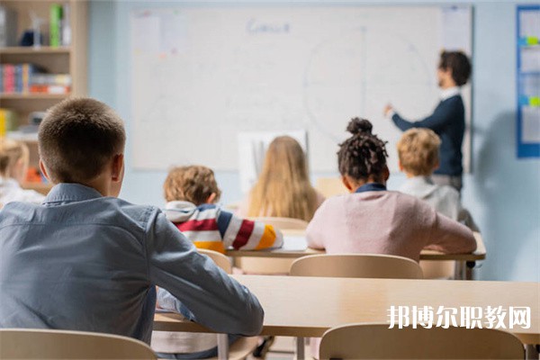 江西哪里的中專學(xué)校能讀樓宇智能設(shè)備安裝與運行專業(yè)