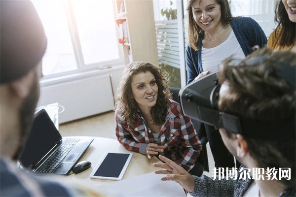 江西哪里的技工學(xué)校能讀室內(nèi)設(shè)計專業(yè)