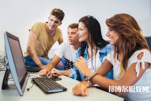 江西哪里的技工學校能讀網(wǎng)頁設計專業(yè)