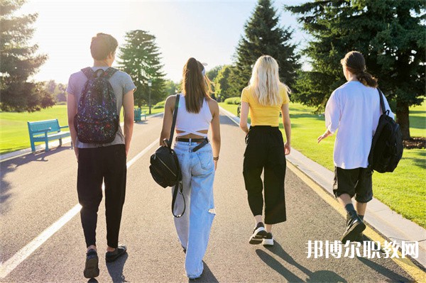 山東哪里的職業(yè)學校能讀計算機網(wǎng)絡技術專業(yè)